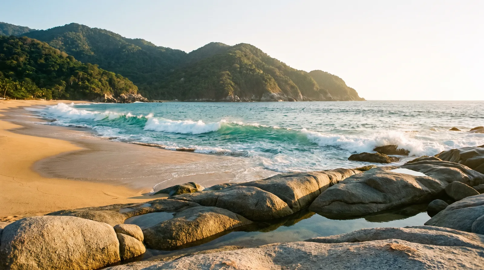 Las mejores playas de Puerto Vallarta, según el día que quieres
